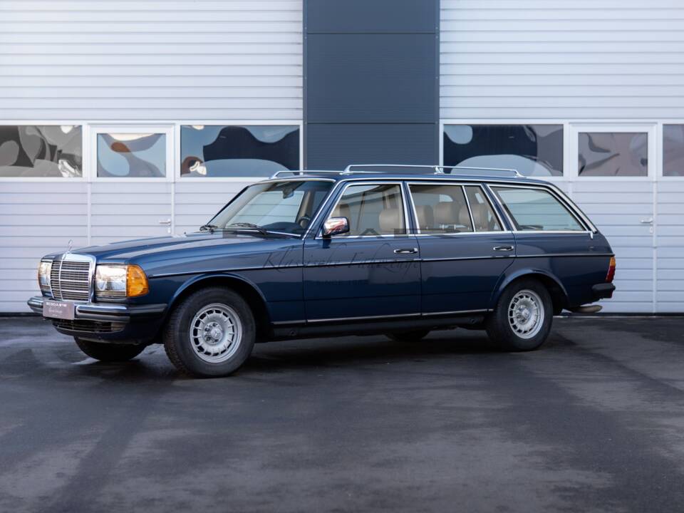 Bild 1/36 von Mercedes-Benz 280 TE (1981)