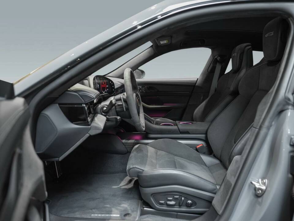 Image 6/16 de Porsche Taycan GTS (2024)