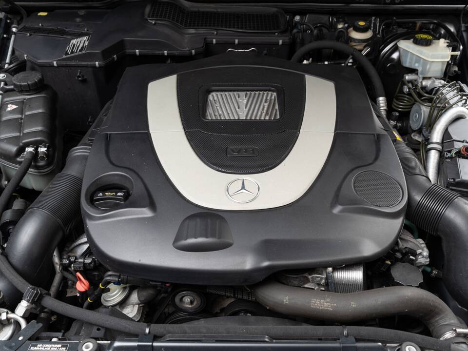 Immagine 35/36 di Mercedes-Benz G 500 (SWB) (2011)