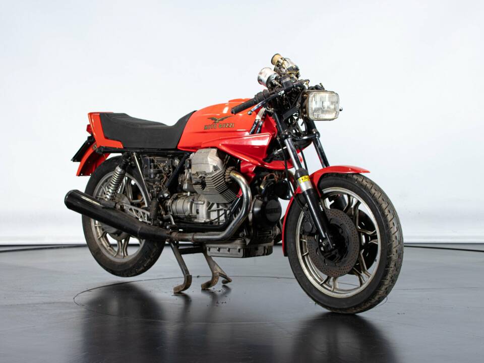 Image 4/49 de Moto Guzzi 850 LeMans (1981)