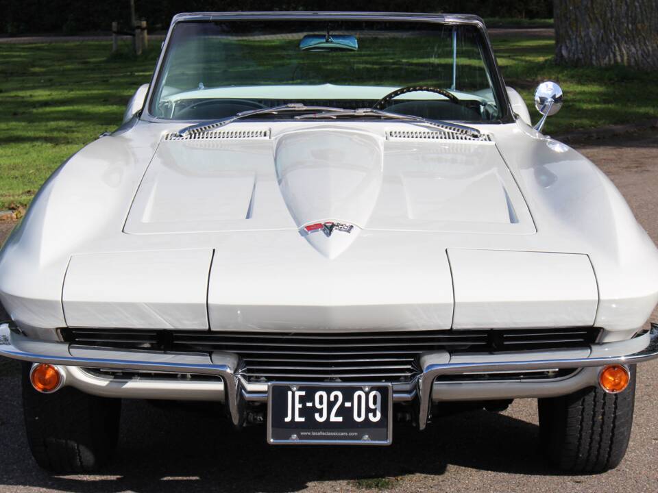 Bild 14/30 von Chevrolet Corvette Sting Ray Convertible (1964)