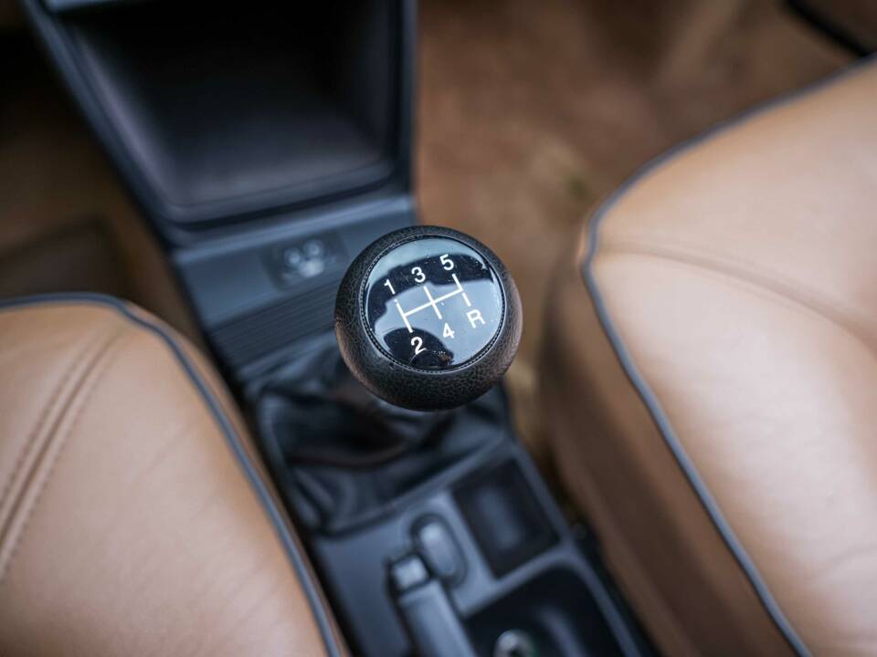 Image 68/89 of Saab 900 Turbo S 16V (1993)