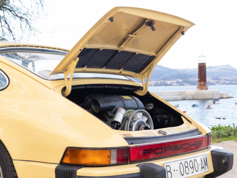 Image 44/58 of Porsche 911 2.7 S (1974)