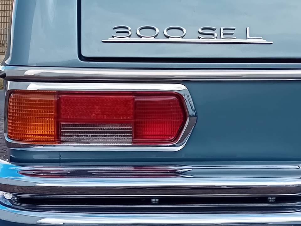 Image 10/49 of Mercedes-Benz 300 SEL (1968)