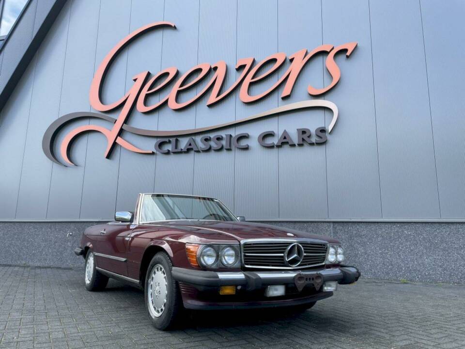 Bild 1/36 von Mercedes-Benz 560 SL (1986)