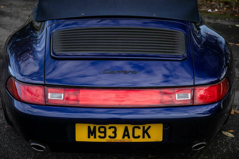 Image 32/41 of Porsche 911 Carrera (1995)