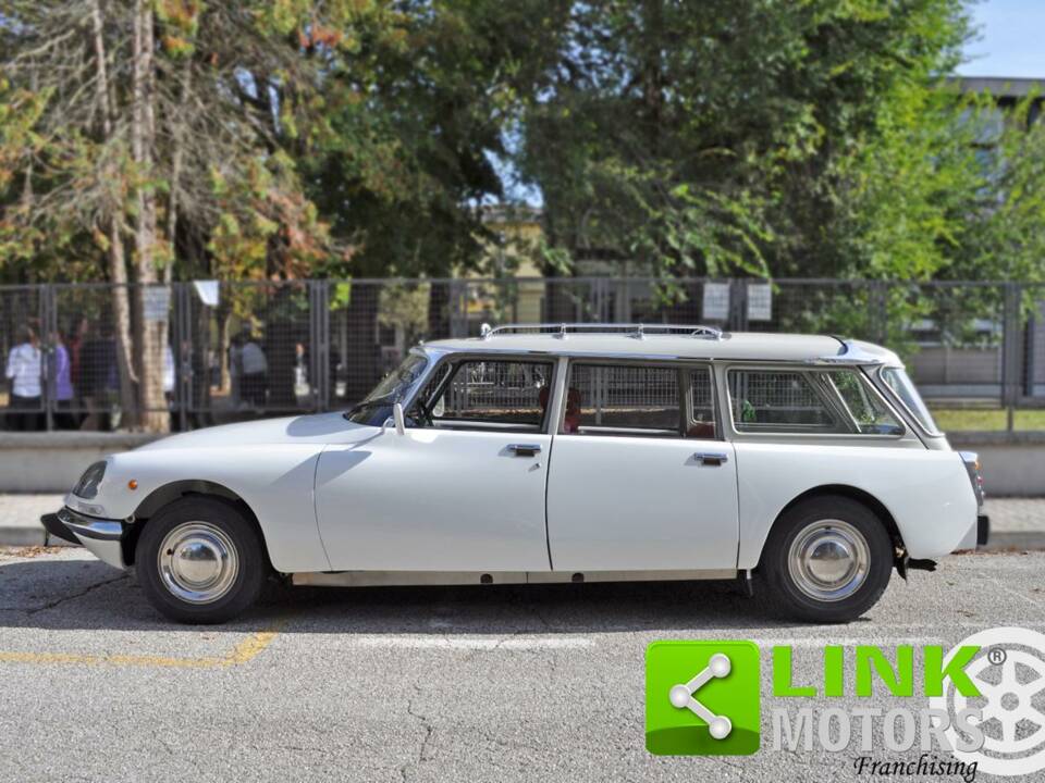 Bild 2/10 von Citroën DS 20 Familiale (1971)