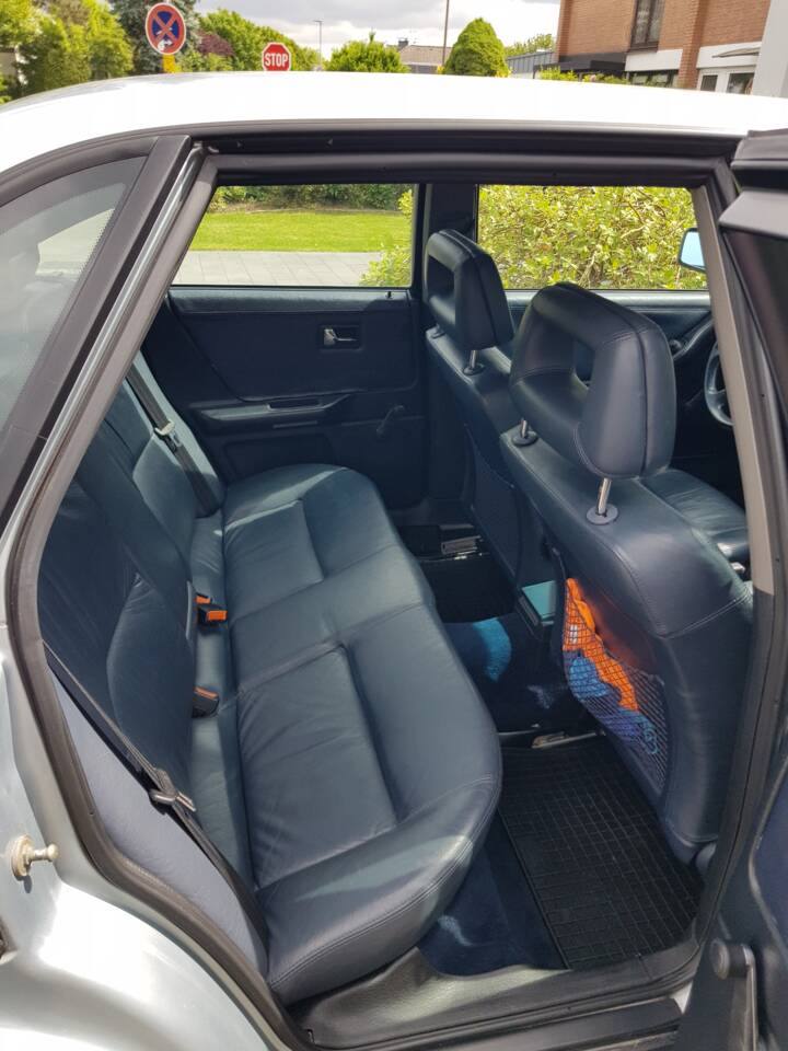 Bild 4/6 von Audi 80 (1991)