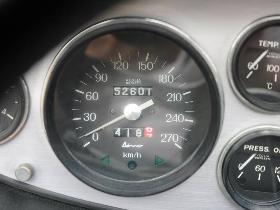 Image 18/50 of Ferrari Dino 246 GTS (1973)