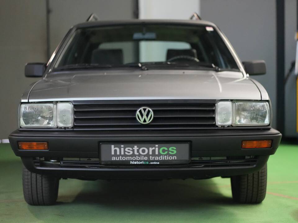 Bild 1/42 von Volkswagen Passat Variant 1.8 (1986)