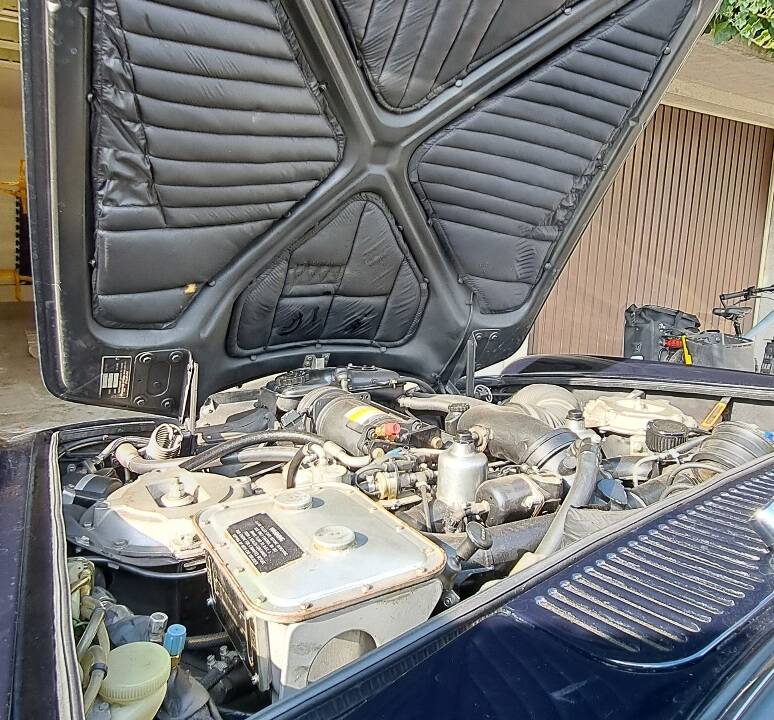 Image 21/25 of Rolls-Royce Silver Shadow II (1980)