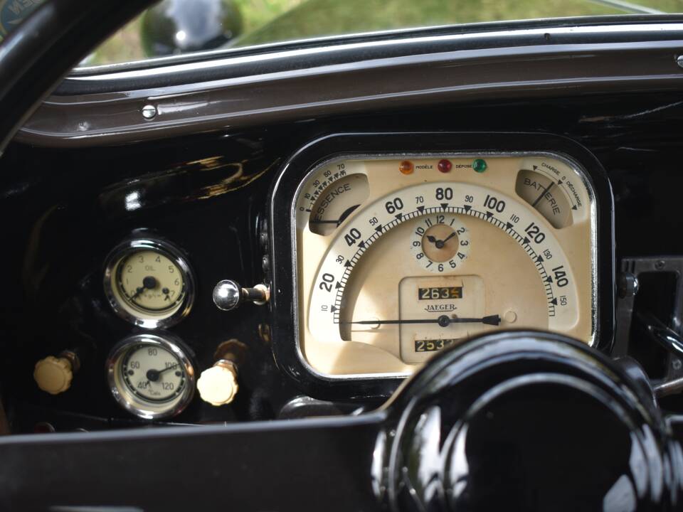 Image 51/57 de Citroën Traction Avant 15/6 (1950)