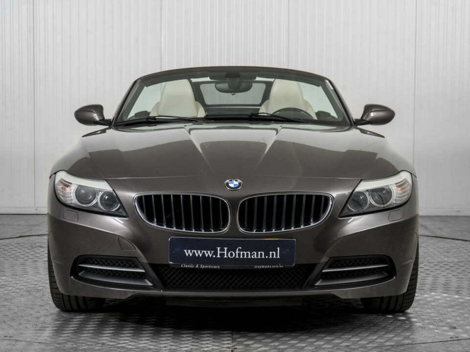 Image 14/50 of BMW Z4 sDrive23i (2010)