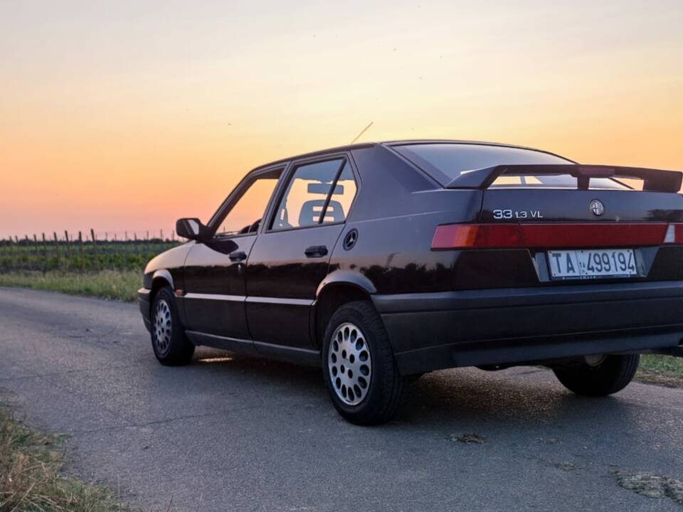 Image 26/52 of Alfa Romeo 33 - 1.3 (1992)