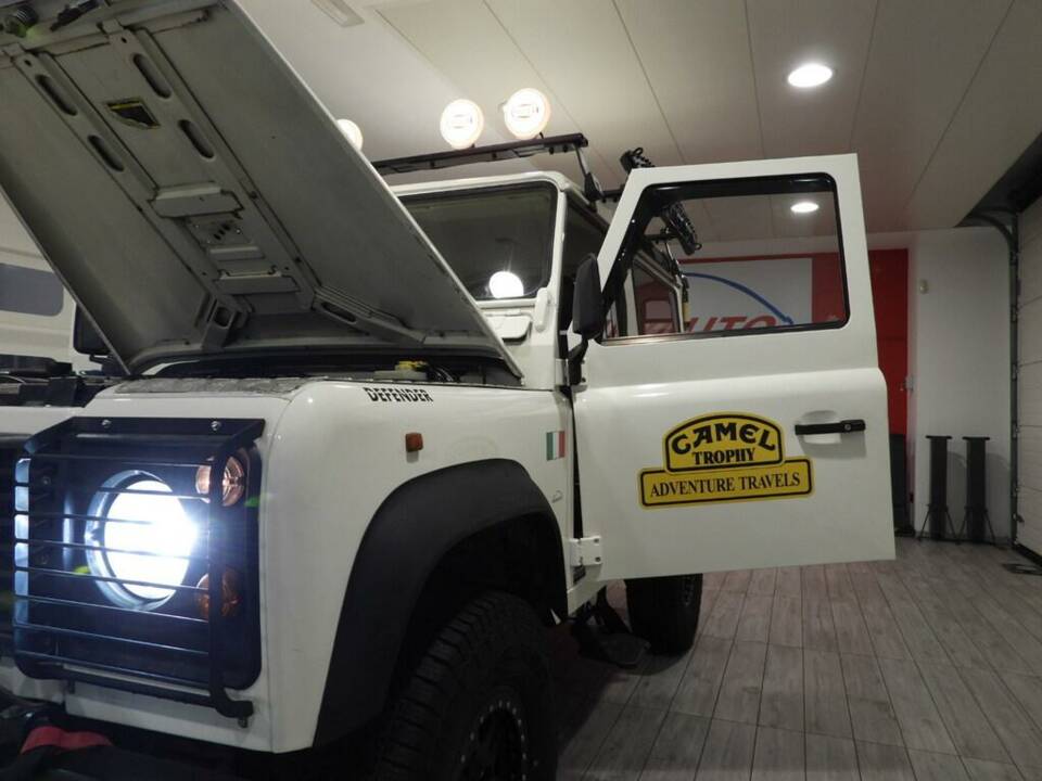 Imagen 13/15 de Land Rover Defender 90 (1996)