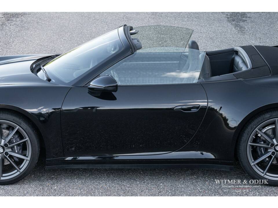 Image 9/44 of Porsche 911 Carrera (2020)
