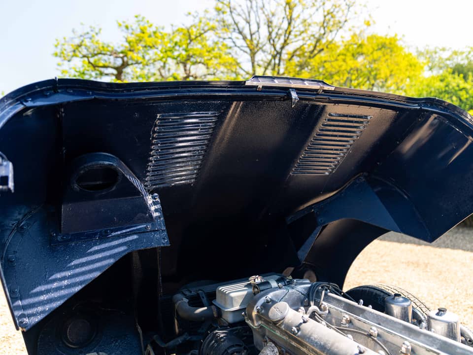 Image 45/86 de Jaguar E-Type (1967)