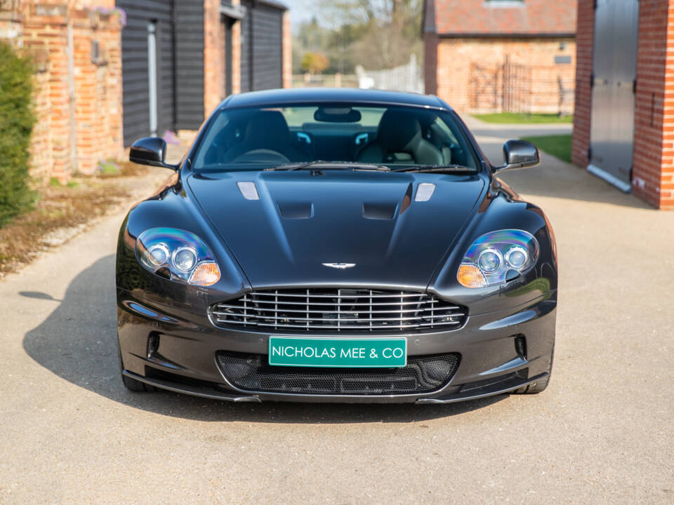 Bild 11/71 von Aston Martin DBS (2011)