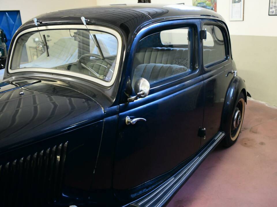Image 7/50 de Mercedes-Benz 170 V Saloon (1938)