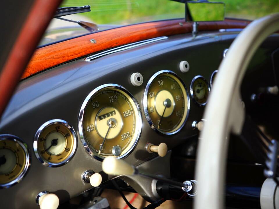 Image 13/27 of Borgward Isabella Hansa 1500 (1954)