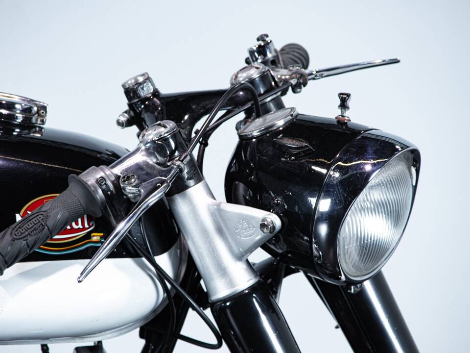 Image 9/50 of Mondial 125 (1961)