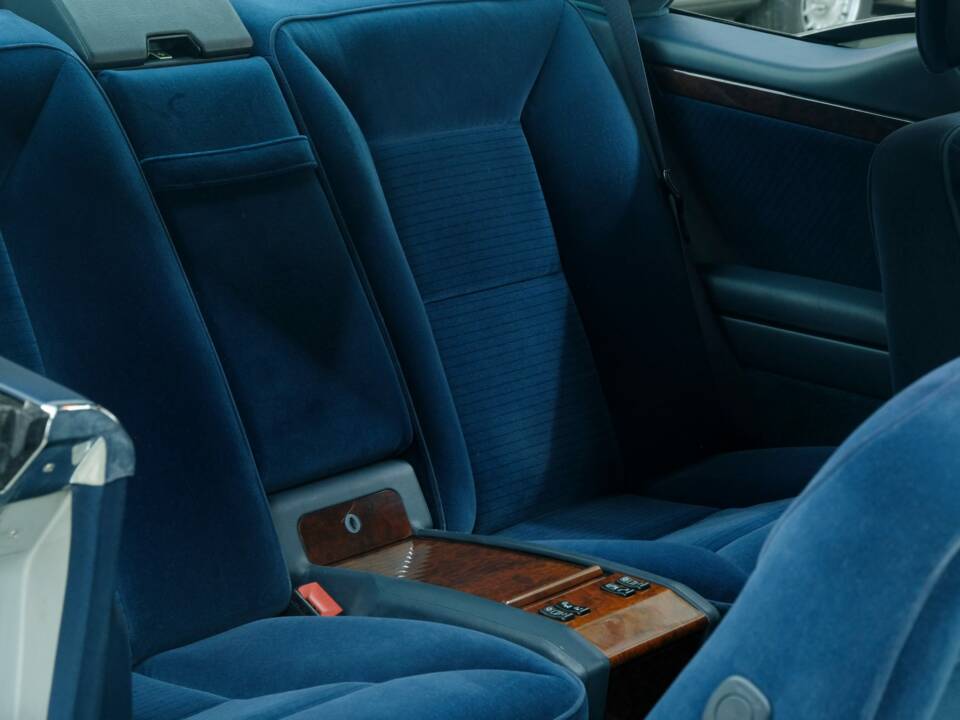 Bild 32/50 von Mercedes-Benz S 500 Coupé (1993)