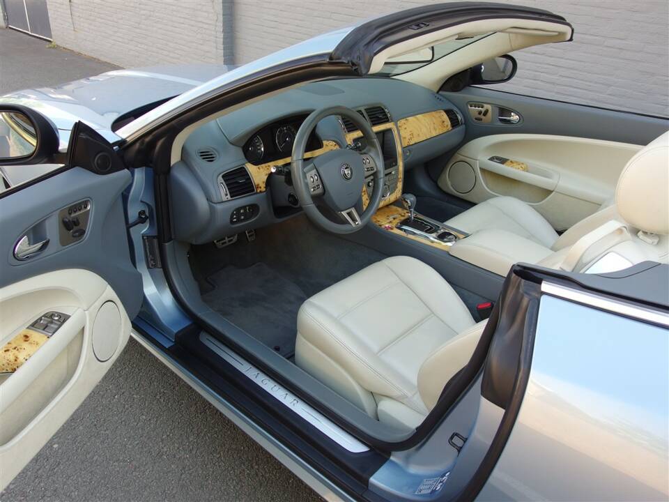 Bild 30/100 von Jaguar XKR (2008)
