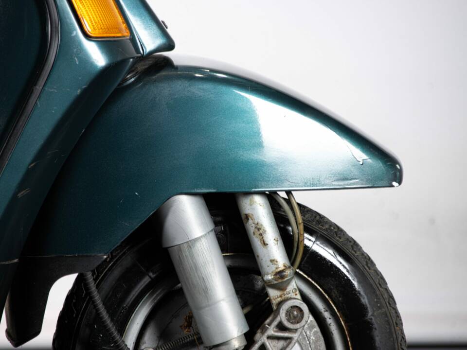 Bild 30/50 von Piaggio Vespa Cosa 150 (1990)