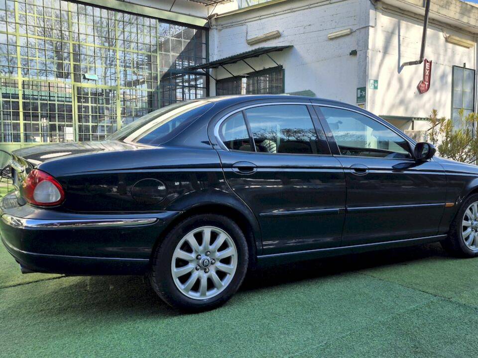 Imagen 11/45 de Jaguar X-Type 2.5 V6 (2002)