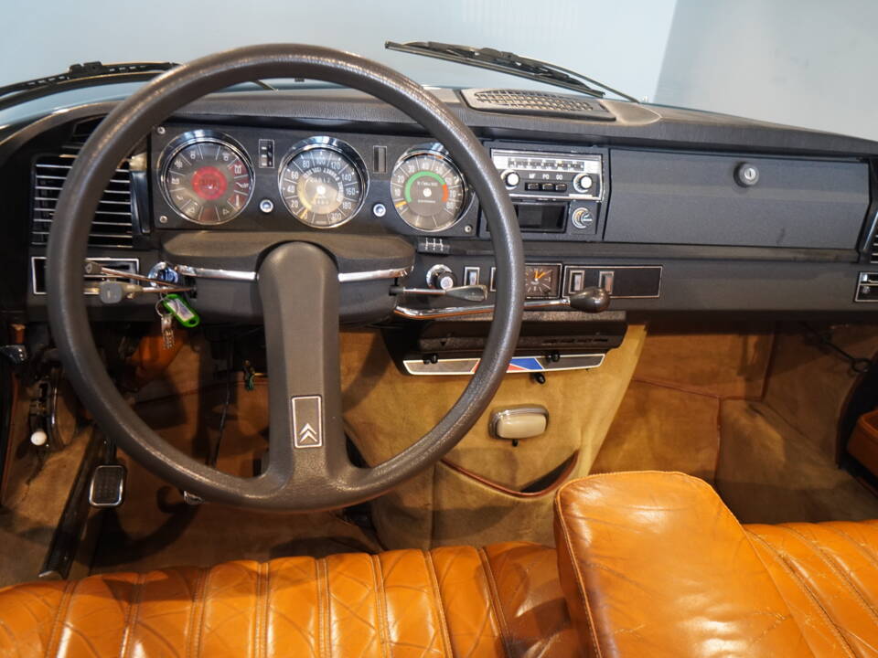 Image 6/21 of Citroën DS 20 (1972)