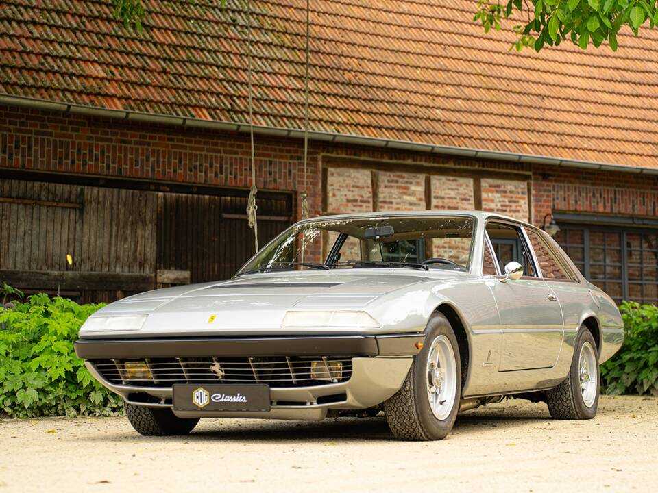 Bild 3/81 von Ferrari 365 GT4 2+2 (1973)