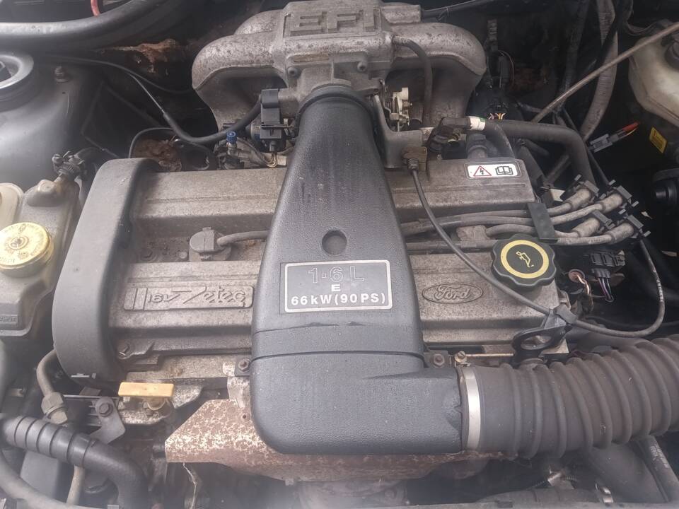Obraz 5/6 pojazdu Ford Escort 1.6i (1996)