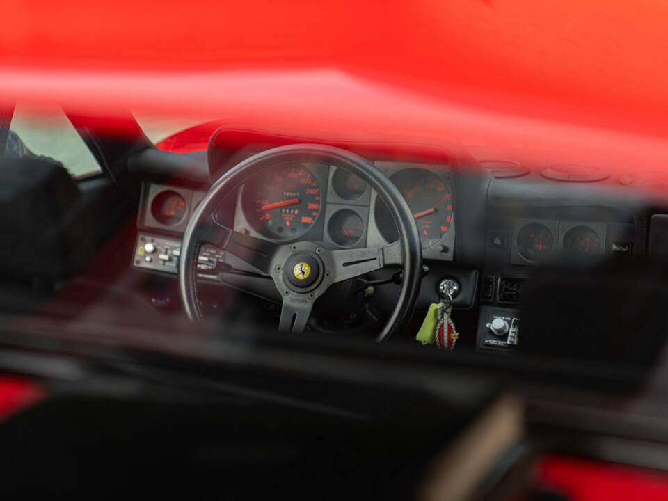 Obraz 15/50 pojazdu Ferrari 512 BBi (1982)