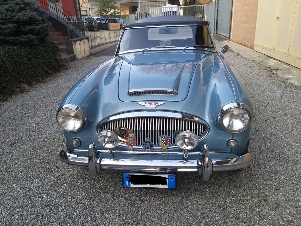 Afbeelding 2/14 van Austin-Healey 3000 Mk II (BJ7) (1963)