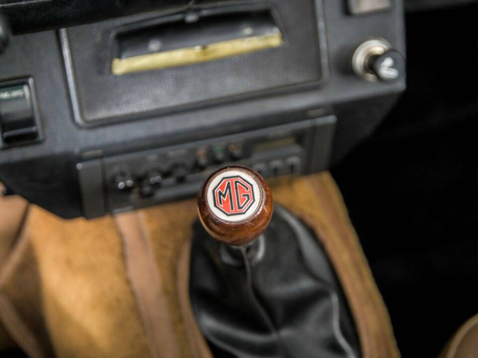 Image 24/50 de MG Midget 1500 (1979)