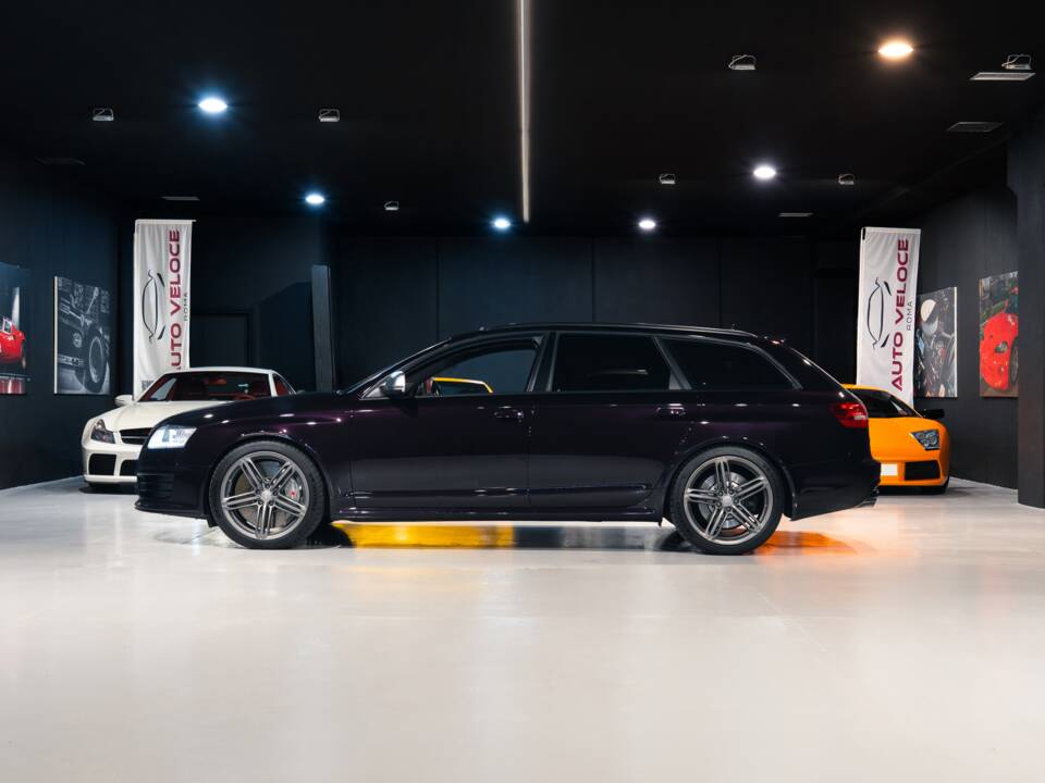 Imagen 1/36 de Audi RS6 Avant (2010)