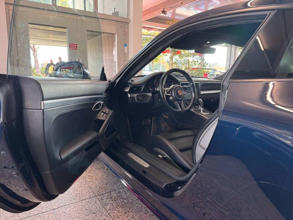 Bild 11/20 von Porsche 911 Carrera (2018)