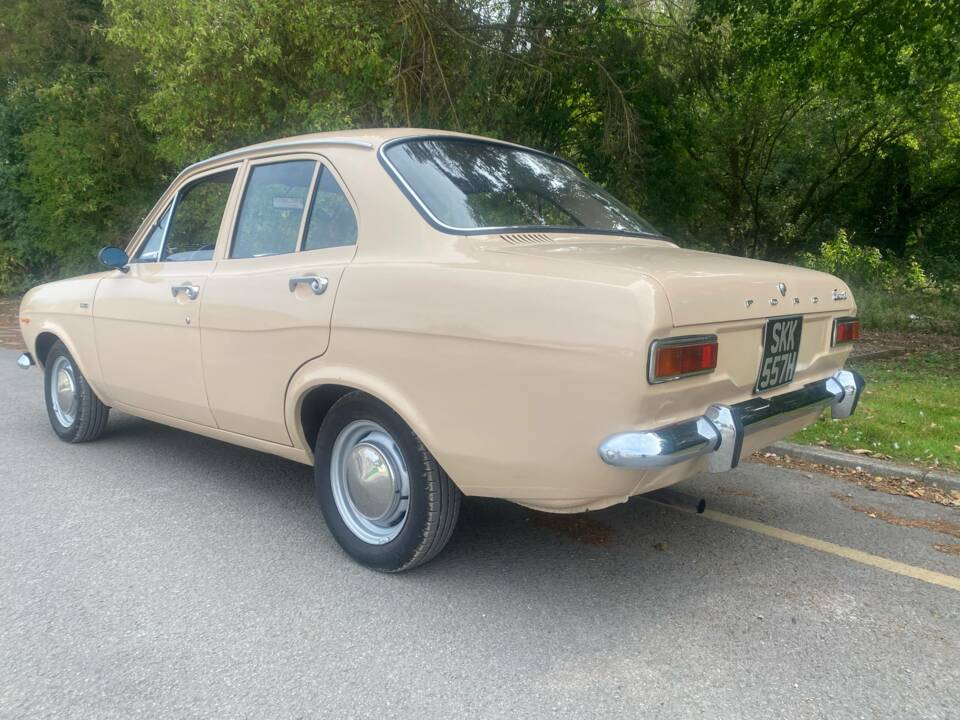 Afbeelding 8/98 van Ford Escort 940 DeLuxe (1970)