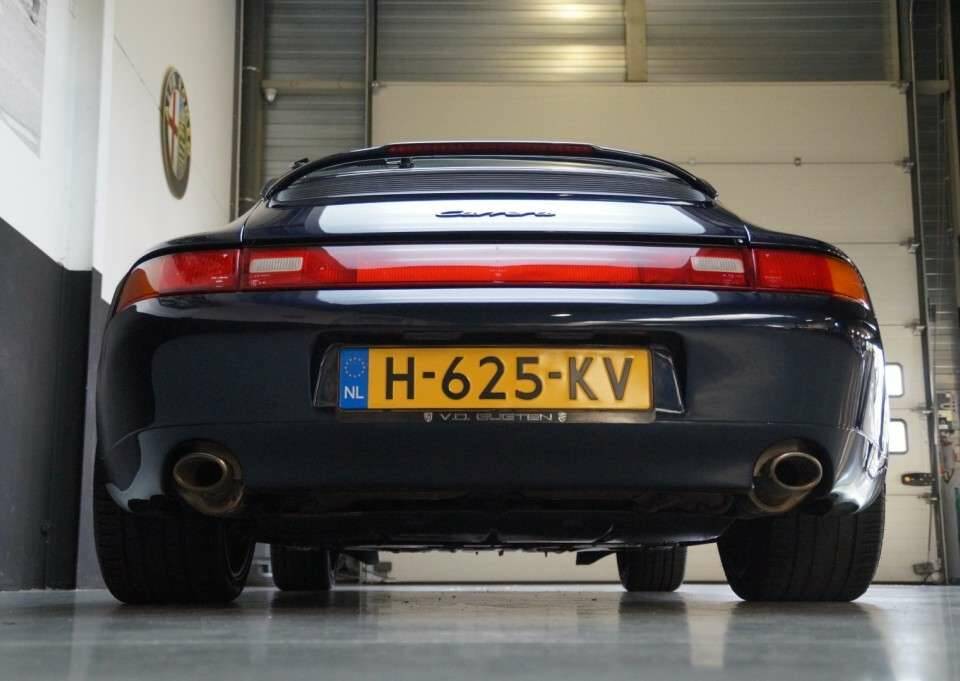 Image 32/50 de Porsche 911 Carrera (1995)