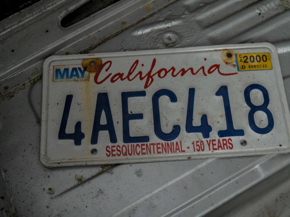 Bild 41/50 von BMW 320i (1981)