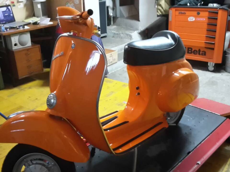 Image 1/5 of Piaggio Vespa 50 R (1973)
