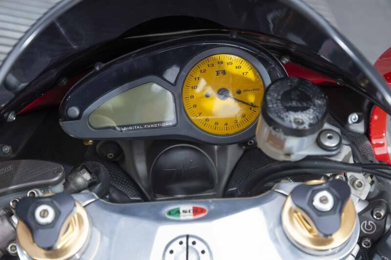 Bild 46/50 von MV Agusta DUMMY (2000)