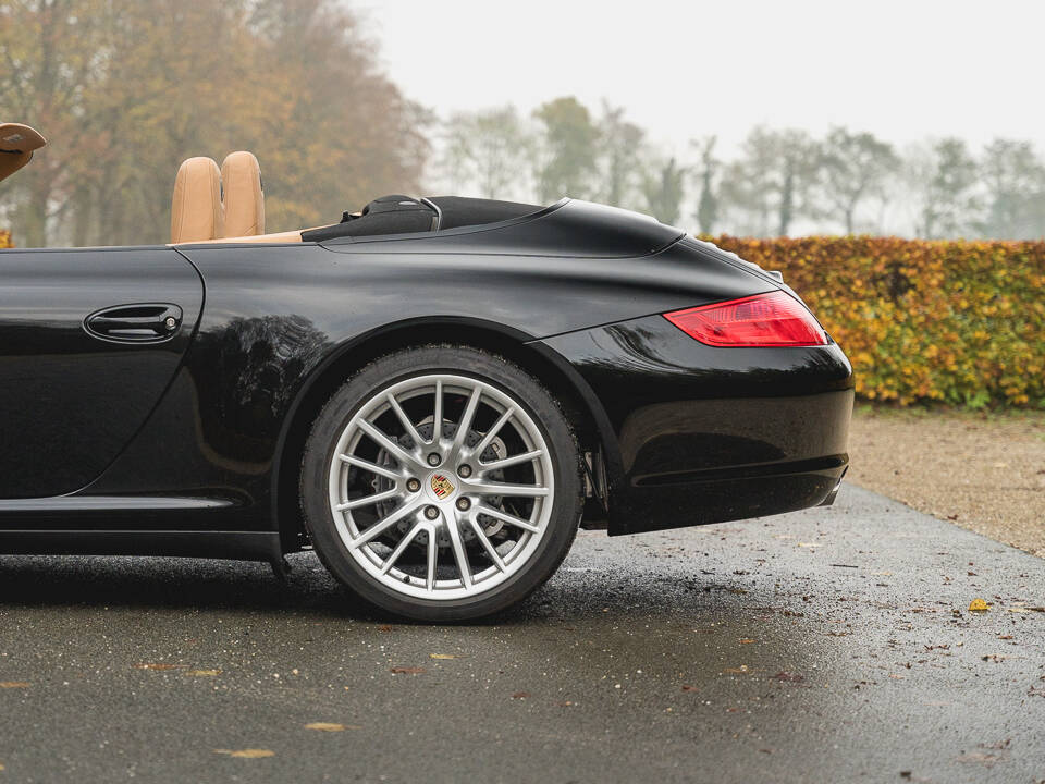 Image 48/96 de Porsche 911 Carrera 4 (2006)