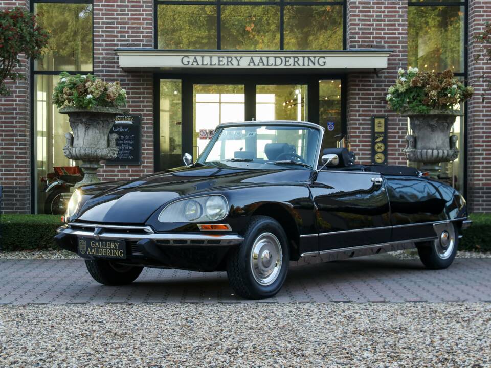 Bild 15/50 von Citroën DS 23 Injection (1973)
