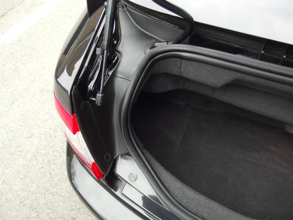 Immagine 59/93 di Maserati GranCabrio 4.7 (2010)