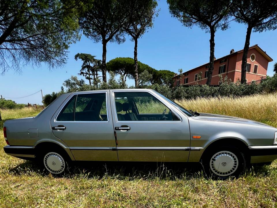 Afbeelding 7/81 van Lancia Thema I.E. (1986)