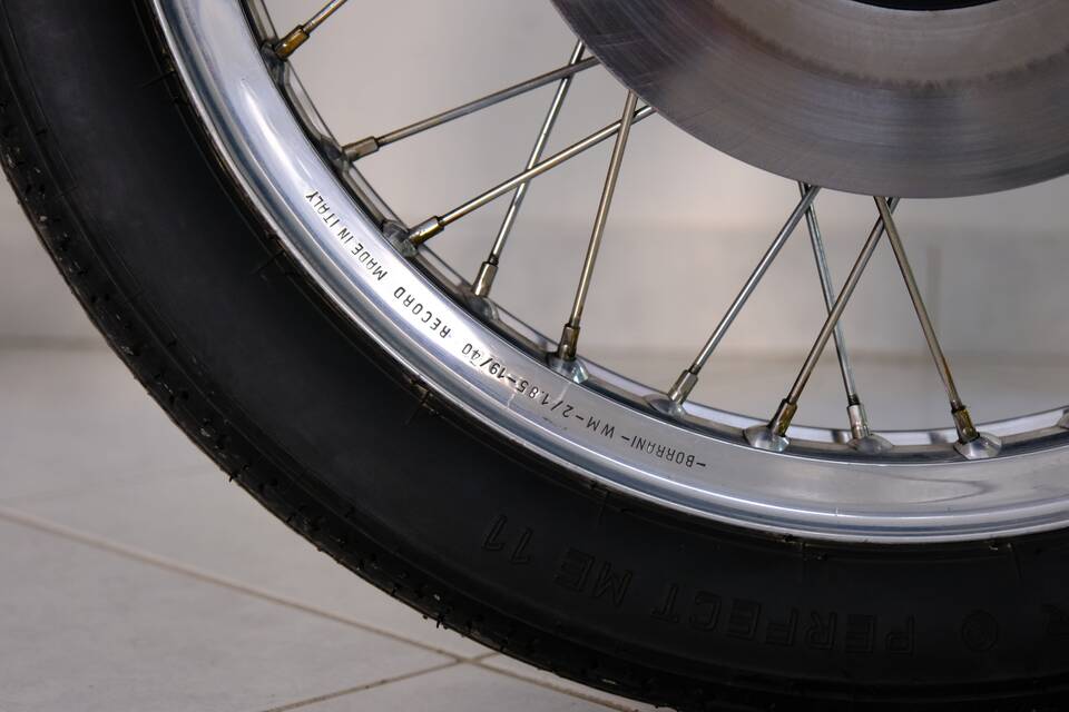 Afbeelding 16/96 van Ducati 750 Sport (1974)