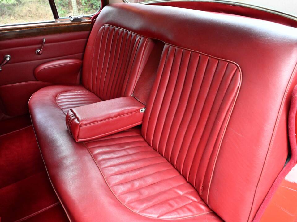 Bild 27/50 von Jaguar Mk II 2.4 (1961)