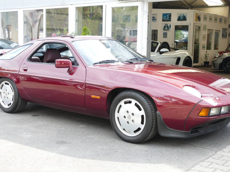 Bild 2/20 von Porsche 928 S (1982)