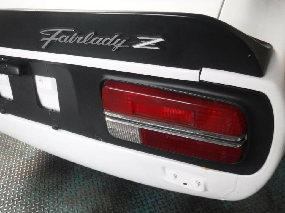 Image 17/50 of Datsun 240 Z (1972)